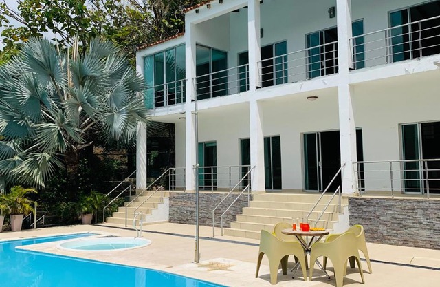 Hotel La Isla
