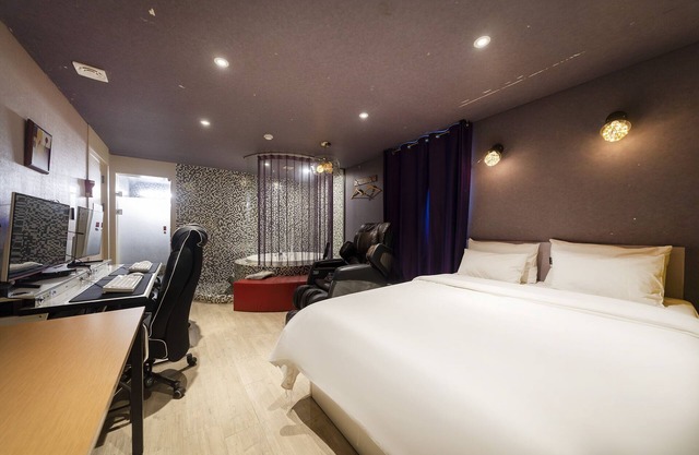 HOTEL LARIA