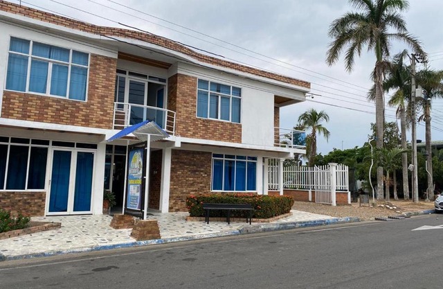 HOTEL MANIRU