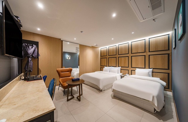 Hotel Millennium