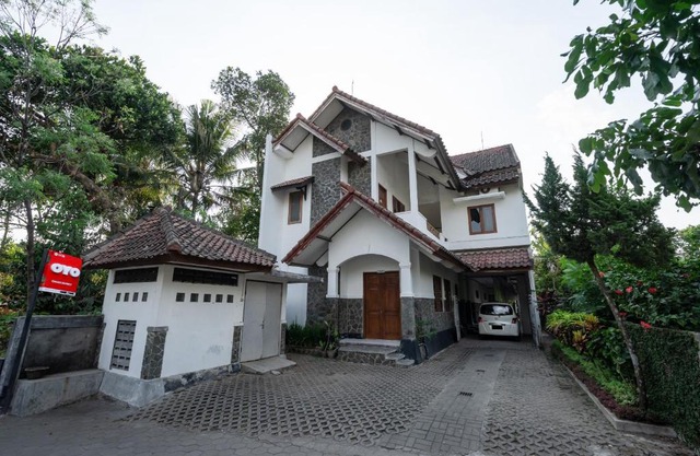 Hotel O Omah Duwet