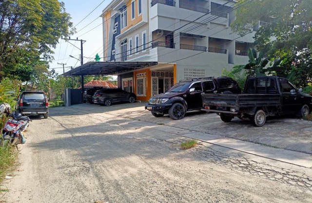 Hotel O Tri Homestay