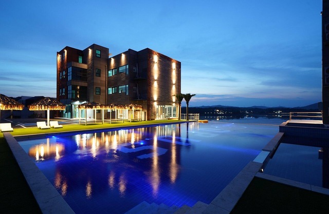 HOTEL OPUS