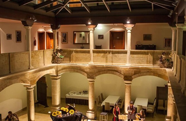 Hotel Palacio De Meras