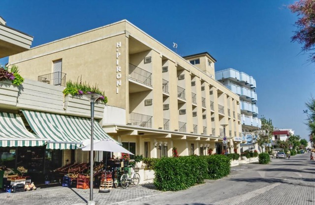 Hotel Pironi