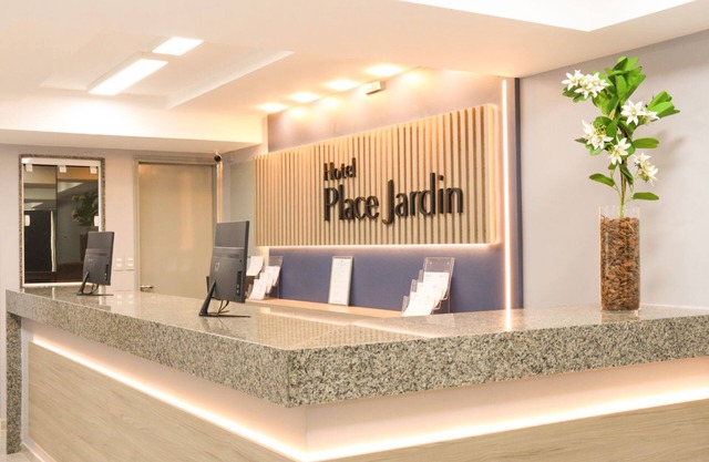 Hotel Place Jardin