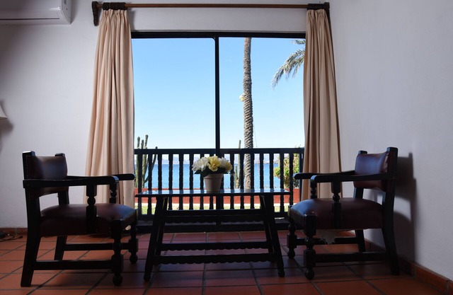 Hotel Playa de Cortes