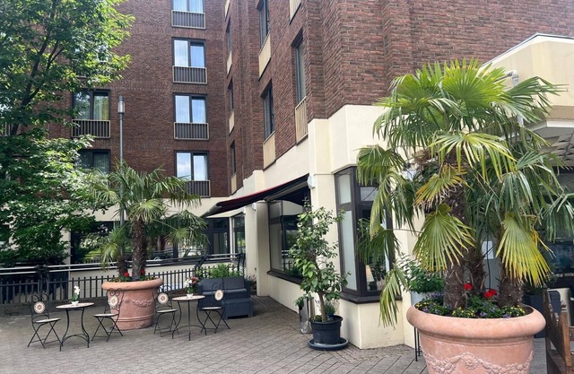 Hotel Regina - DG drei D.G. GmbH