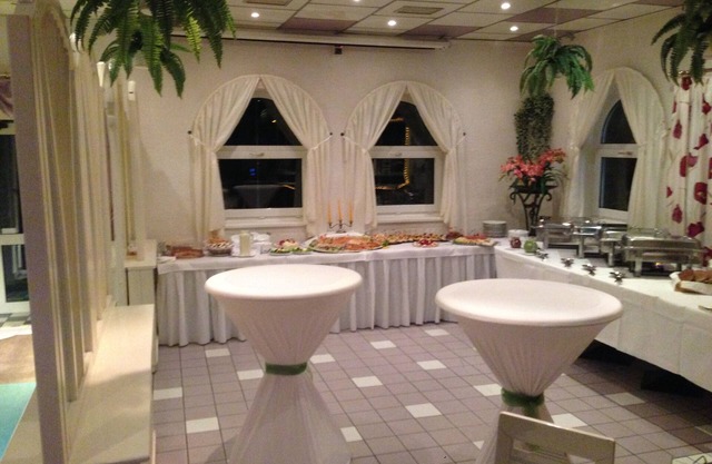 Hotel & Restaurant Park Cafe ISA