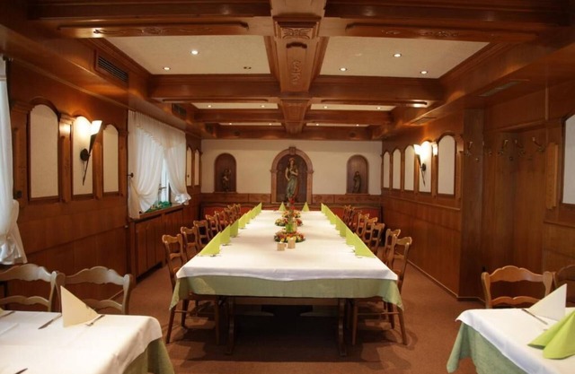 Hotel-Restaurant Zum Kirschbaum