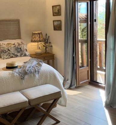 HOTEL RURAL SANTUI
