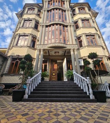 Hotel Sharq