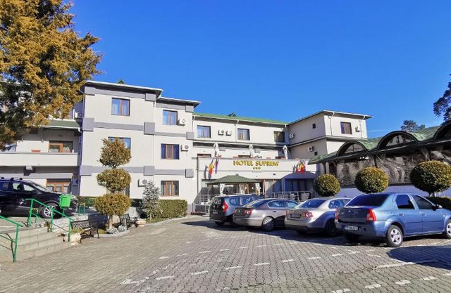 Hotel Suprem