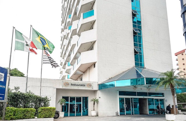 Hotel The Premium