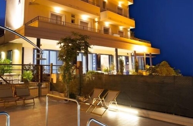 Hotel Thea