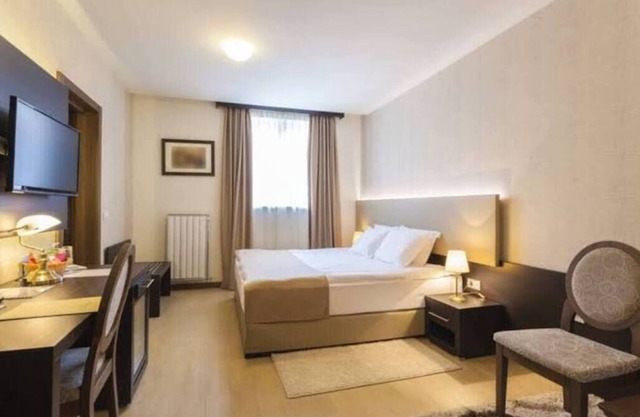 Hotel top pg