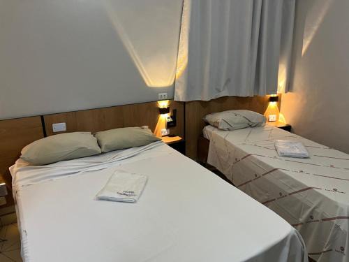 Hotel Tropicália próximo a 25 de março , Brás e Bom Retiro "Com estacionamento conveniado ao lado do hotel"