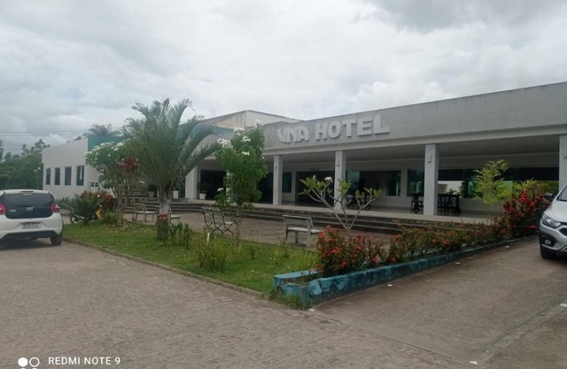 HOTEL UNA