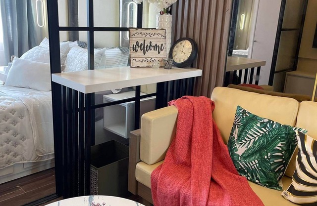Hotel Vibe Condo in Makati City