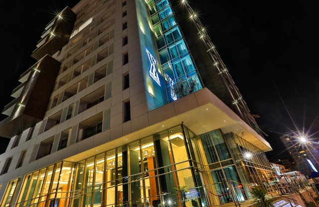 Hotel 
