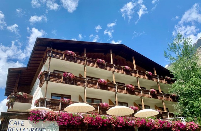 Hotel Zirbenhof