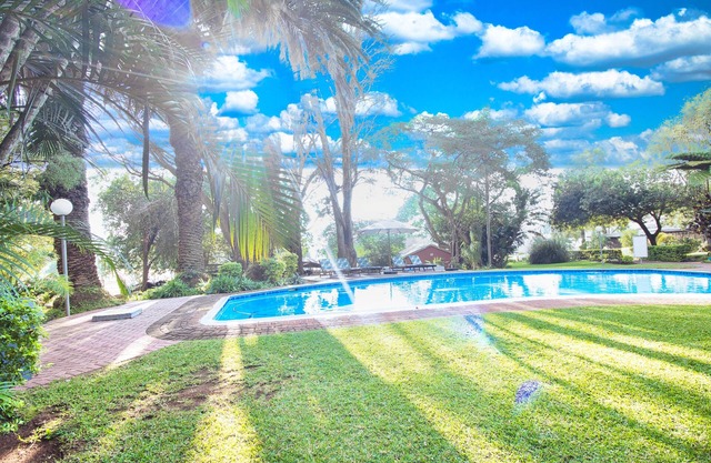 Hotel247