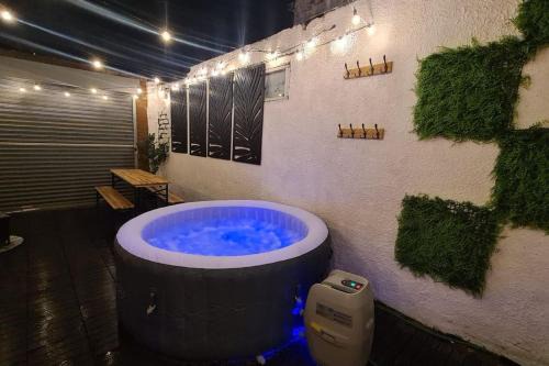 HotTub,Sauna,Massage, BBQ,Games,Beach! Sleeps 6