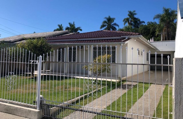House 1 Km from Beto Carrero