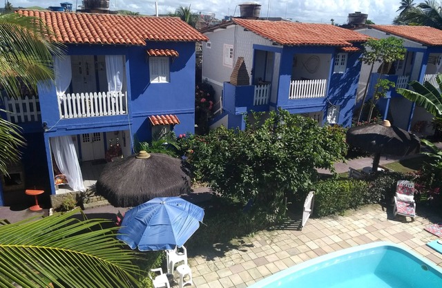 House 2 Qts, balcony, pisc, indi barbecue, playground and apts 1 Qt to Studio