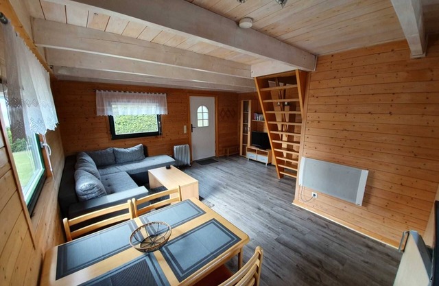 House 3 - lakesearch on Labussee