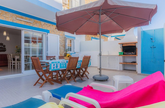 House 4 Bedrooms Praia Mantarota - Algarve