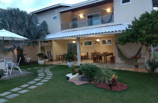 HOUSE 4 SUITES COMFORTABLE IN GREAT CONDO WITH VERY GREEN, BEACH AND RIVER.