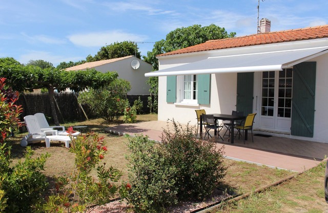 House 400 m from the Rémigeasse beach, quiet, close to cycle paths