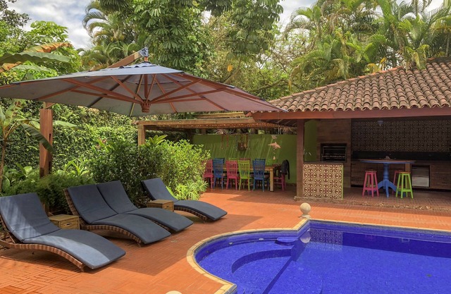 House 50 m from the beach in a different condominium, total privacy Camburizinho