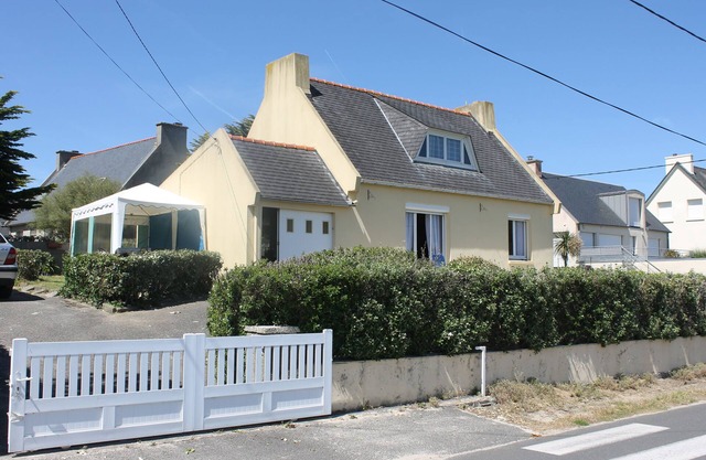 House 50 meters from the sea
