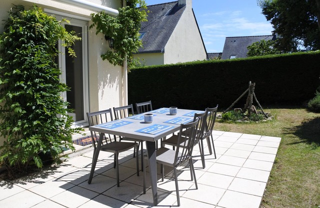 HOUSE 6 BEDS - SAINT PHILIBERT - FURNITURE 2 Stars