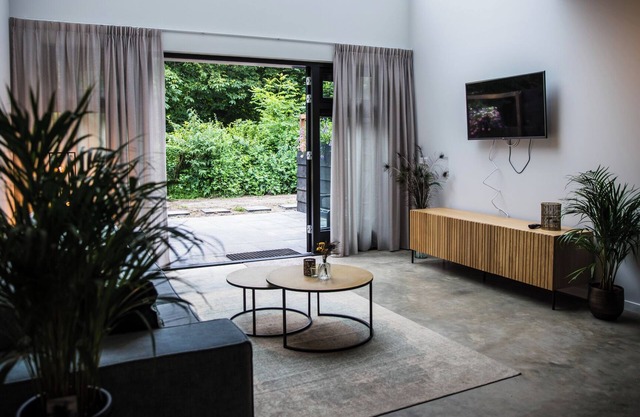 House 6 p. K. Emmaw. 26 Vrouwenpolder 'O
