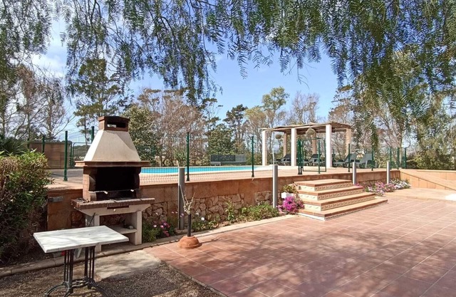 House 6 pax, 3 min from Playa Palma, private pool, wifi