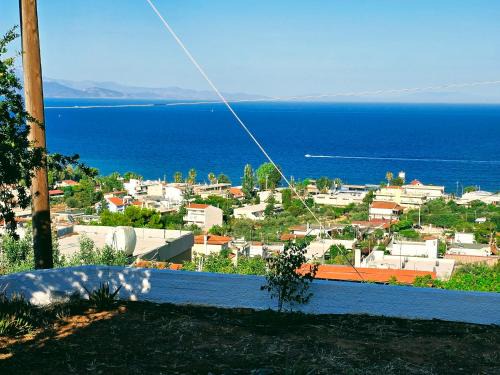 House Anatoli, veranda with view, 11 km to airport, 450 m to beach