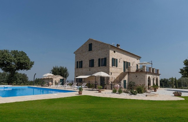 House Ansietta swimming pool, whirlpool, lounge, picnic area wi-fi air conditioning