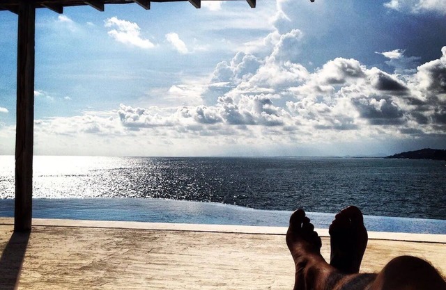 House attached to the sea, the best view and sunsets!