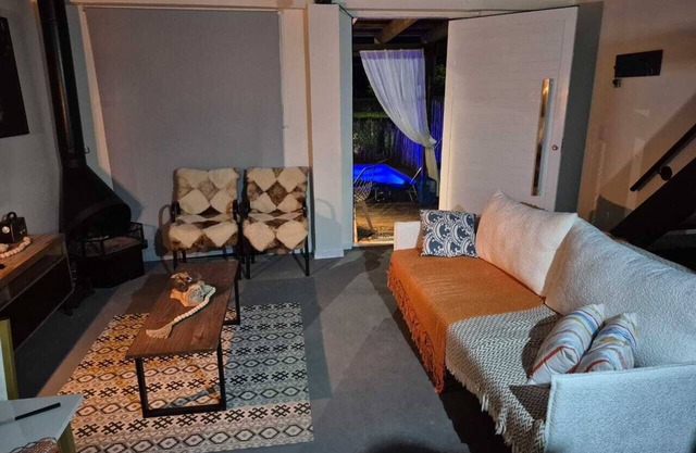 House between the Itapeva lagoon and the Atlantic Forest, romantic and welcoming. RS Towers