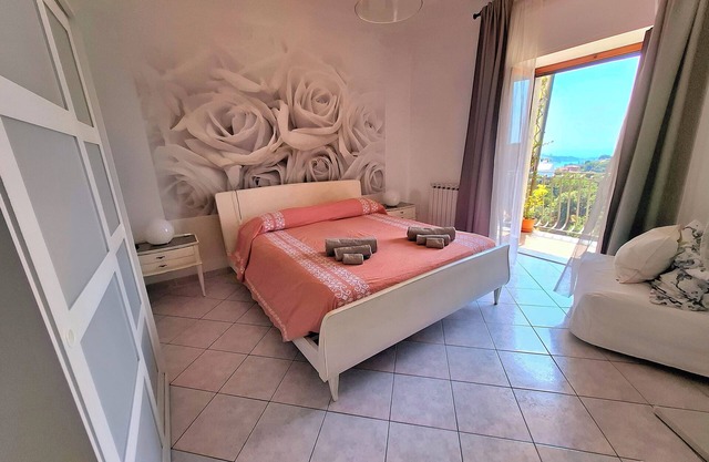 House between Lerici and 5 Terre with sea view balcony