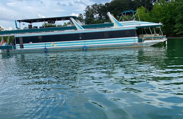 House Boat 88 ft Lake Hartwell South Carolina