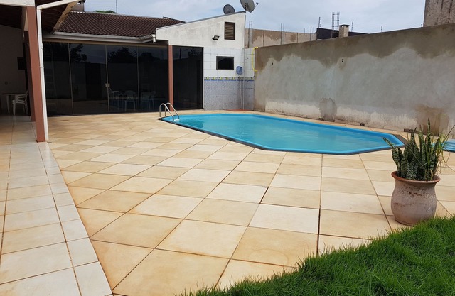 House with 1 suite, 1 bedroom and pool in Foz do Iguaçu.