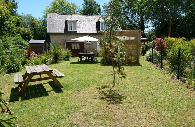 House by the sea, beaches and port 3 mins walk