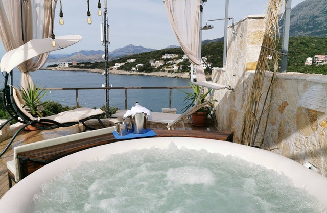 House Carpe Diem with the best sea view and with 3 Jacuzzi