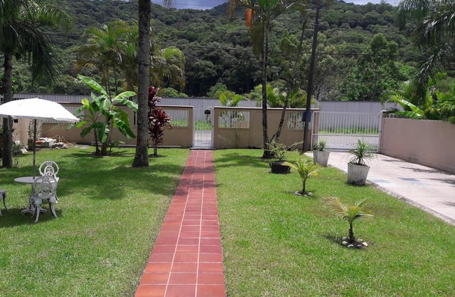House Close to the Beach with Large Pool and leisure area.