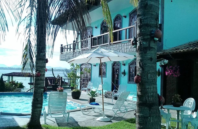 HOUSE FACING ARARUAMA LAGOON IN GATED COMMUNITY WITH LEISURE AREA