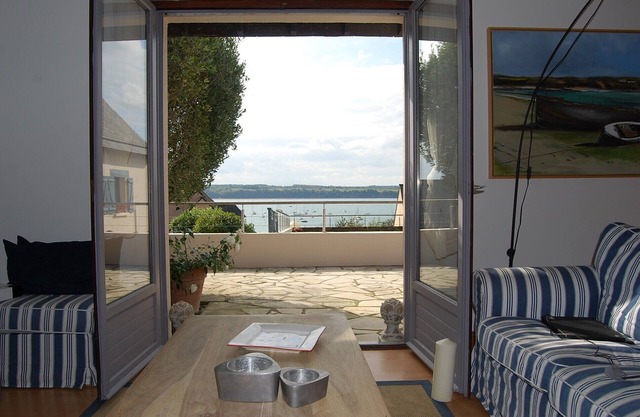 house facing the sea near Saint Malo